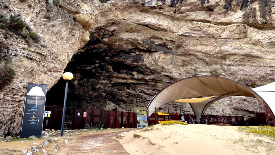 Grotta di Manaccore a Peschici