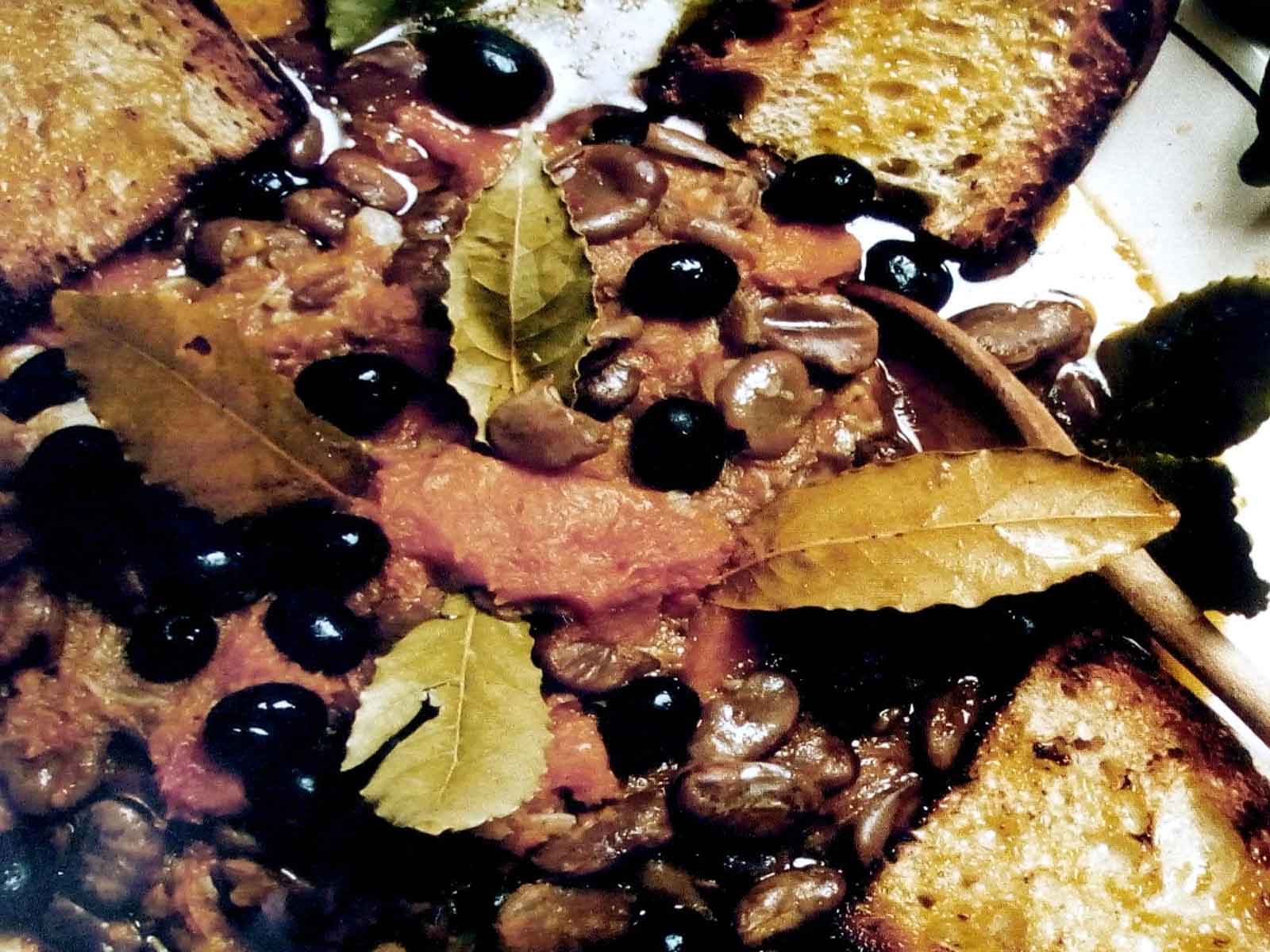 Fave e zucca condite con olive e olio extra vergine di Vieste